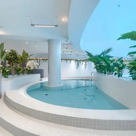 Hanza Tower Skylux Jacuzzi Sauna Pool Stettino